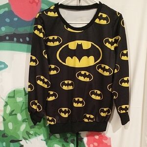 ⛵ 5/$15 Black and Yellow Batman Logo Long Sleeve Pullover